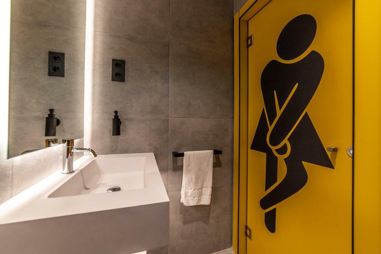 Petit Hostel La Latina (Adults Only) Madrid Exteriör bild