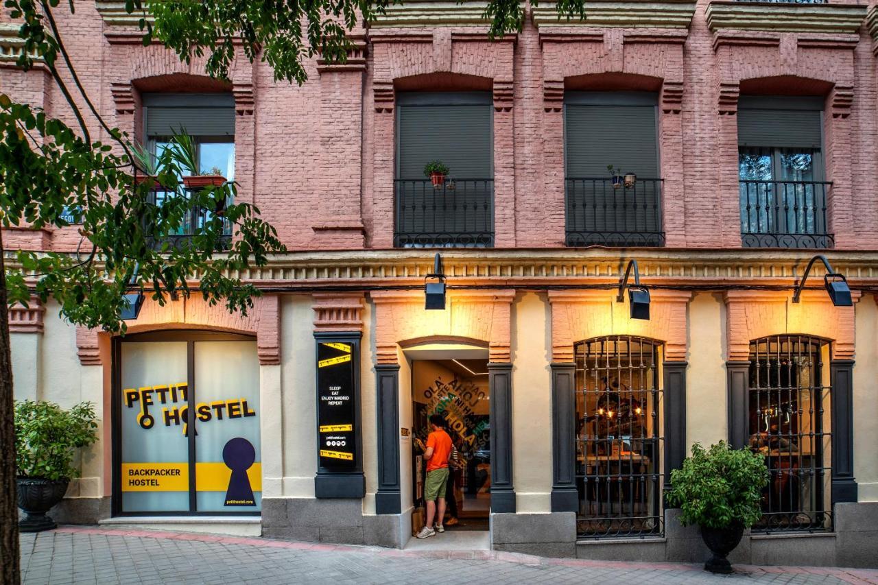 Petit Hostel La Latina (Adults Only) Madrid Exteriör bild
