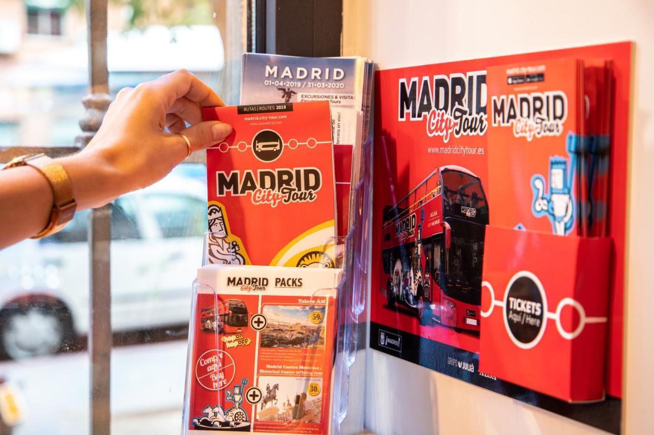 Petit Hostel La Latina (Adults Only) Madrid Exteriör bild