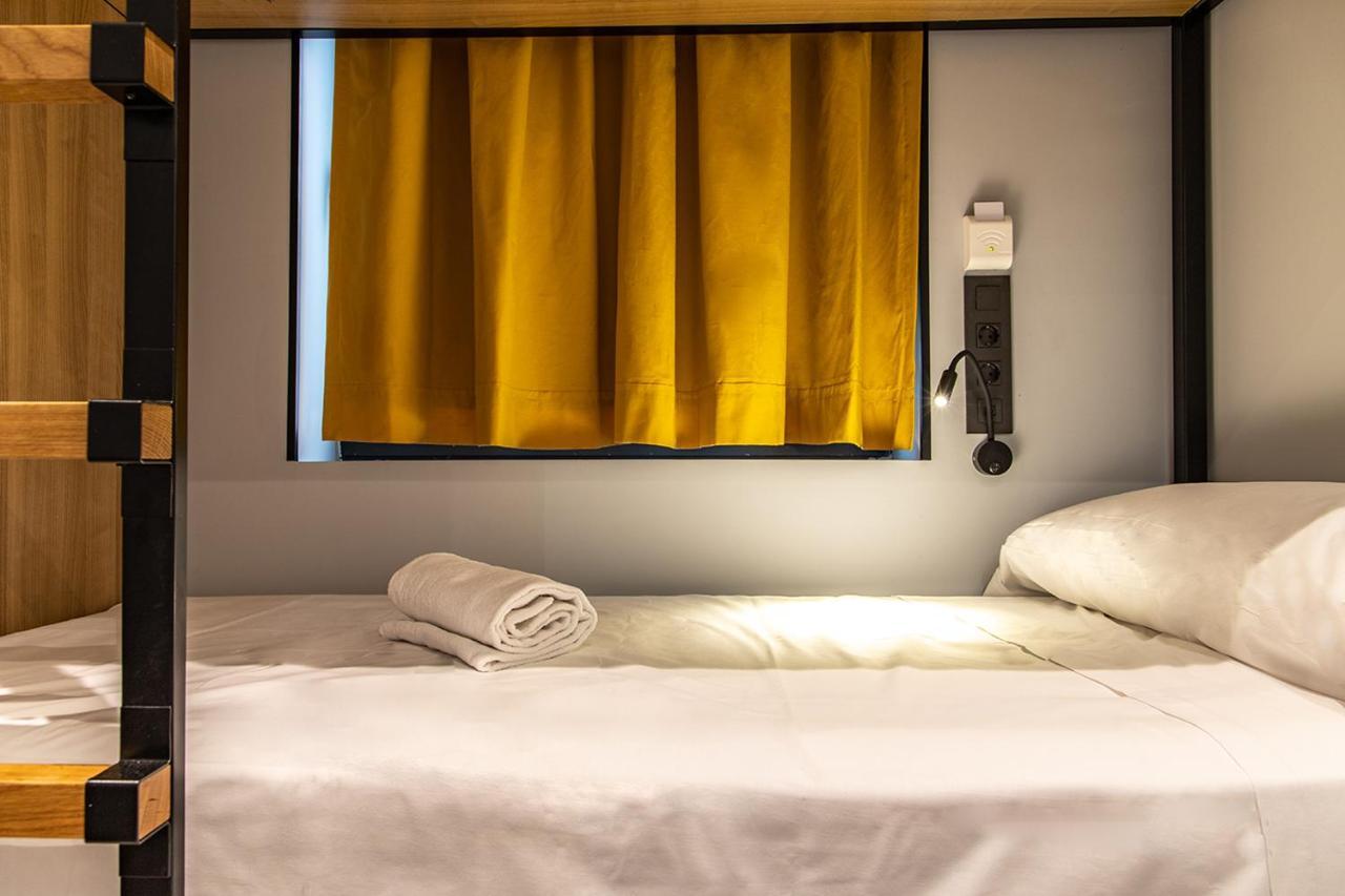 Petit Hostel La Latina (Adults Only) Madrid Exteriör bild